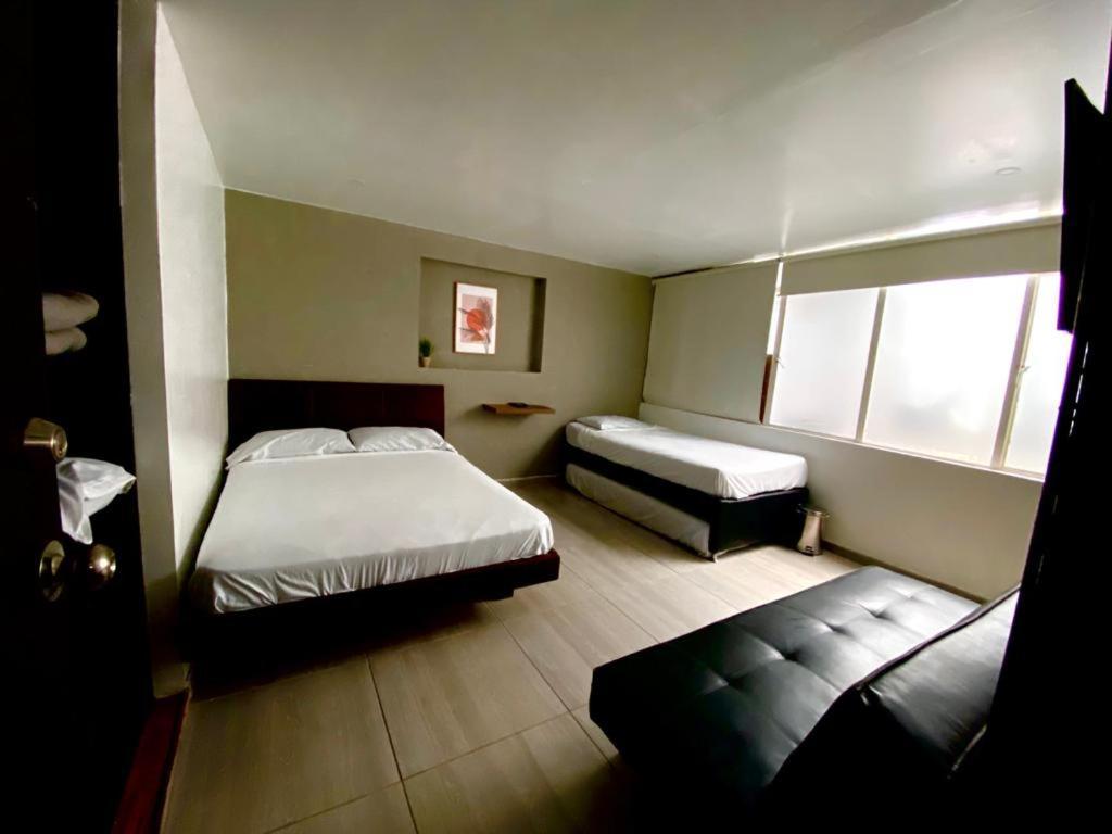 Bogota Rooms Heroes Exterior photo